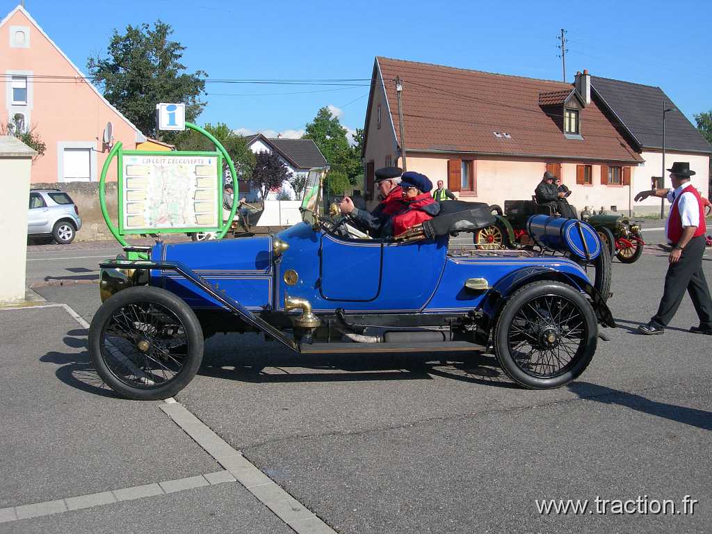 2011_rallye_des_princes (22).jpg - 12/06/2011 - 68127 NIEDERENTZEN 22ème RALLYE des PRINCES - Parking salle des fètes - GREGOIRE - 70/4 - 1912